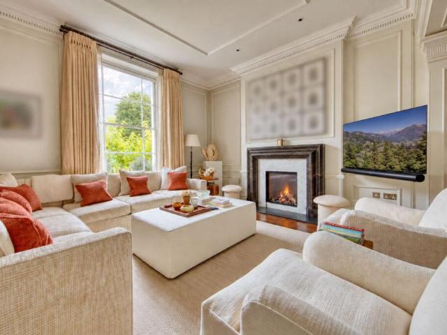 Flat for sale in City of Westminster, Greater London