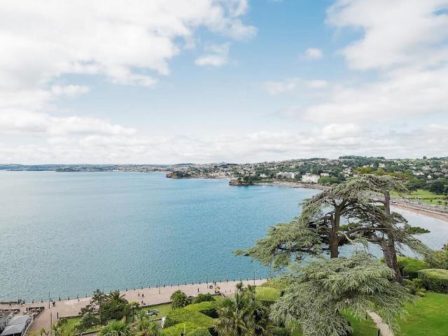 Flat for sale in Upton, Torquay