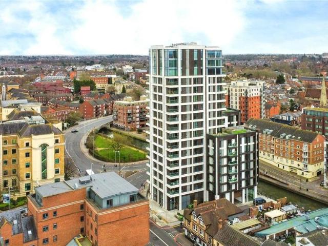 Flat for sale in Newtown, Reading