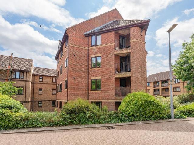 Flat for sale in East Bank, Norfolk