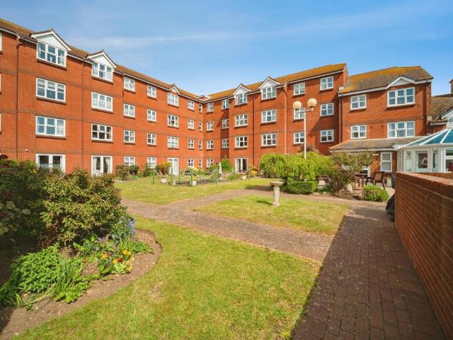 Flat for sale in Weymouth, East Dorset
