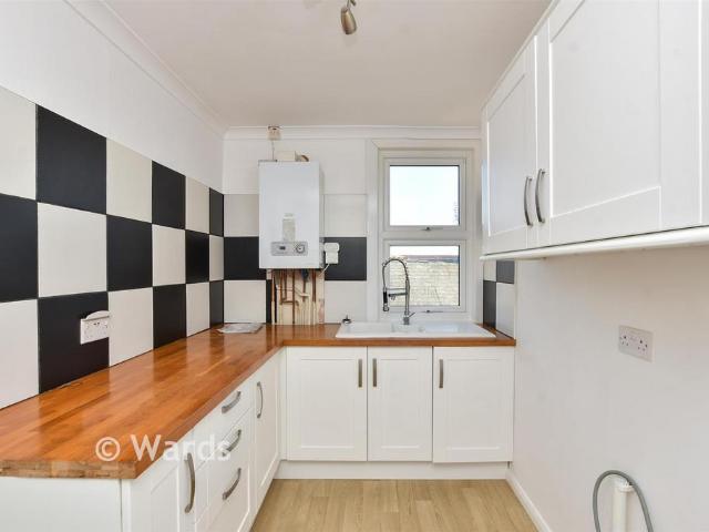 Flat for sale in Cliftonville West, Acol