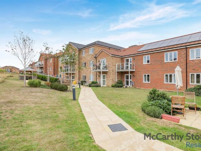 Flat for sale in Shenley Brook End, Isle Of Man