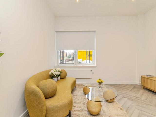 Flat for sale in Fenny Stratford, Milton Keynes