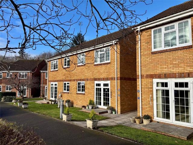 Flat for sale in Golden Valley, Gloucestershire