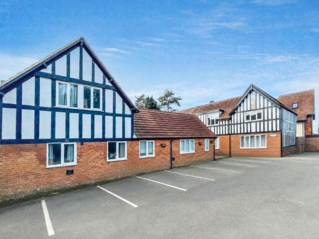 Flat for sale in Buckinghamshire