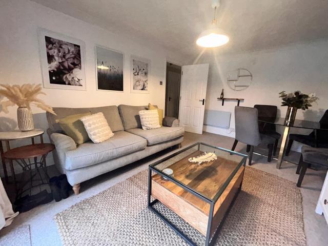 Flat for sale in Enborne, West Berkshire