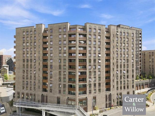 Flat for sale in Roding Riverside, Greater London