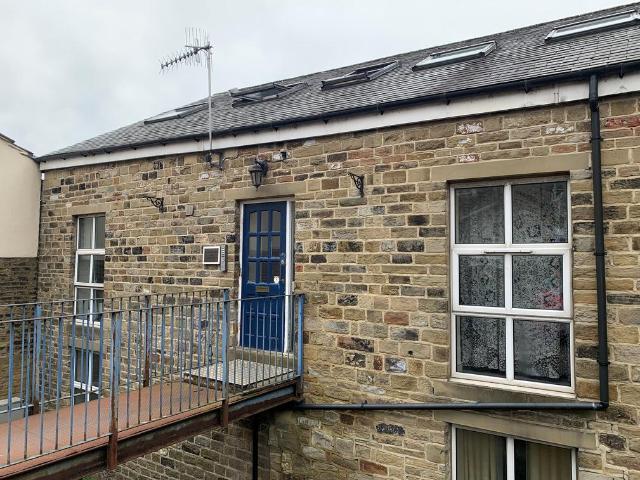 Flat for sale in Friendly, Sowerby Bridge