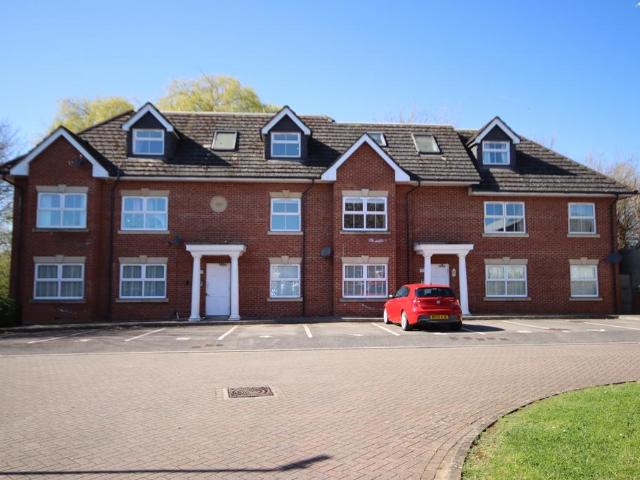 Flat for sale in Maidenhead