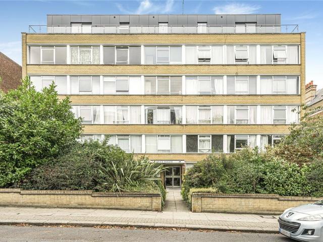 Flat for sale in Putney, Greater London