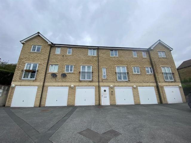 Flat for sale in Greetland, Isle Of Man