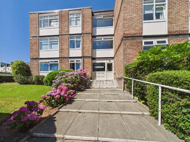 Flat for sale in West Hoe, Mount Wise