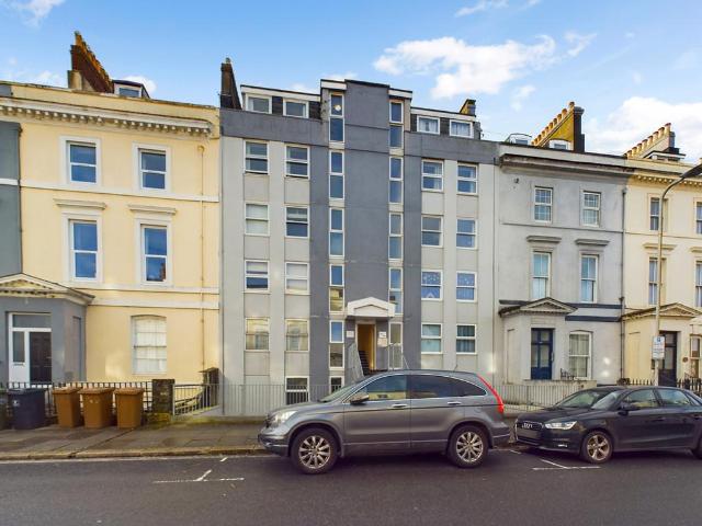 Flat for sale in West Hoe, Mount Wise