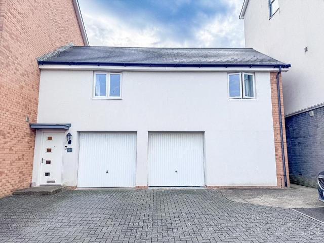 Flat for sale in Patchway, South Gloucestershire