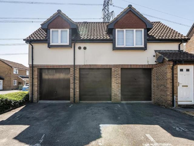 Flat for sale in Ladygrove, South Oxfordshire