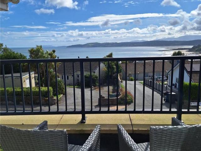 Flat for sale in Llanfair-Mathafarn-Eithaf, Benllech