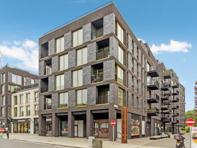 Flat for sale in London Borough of Hounslow, Isle Of Man