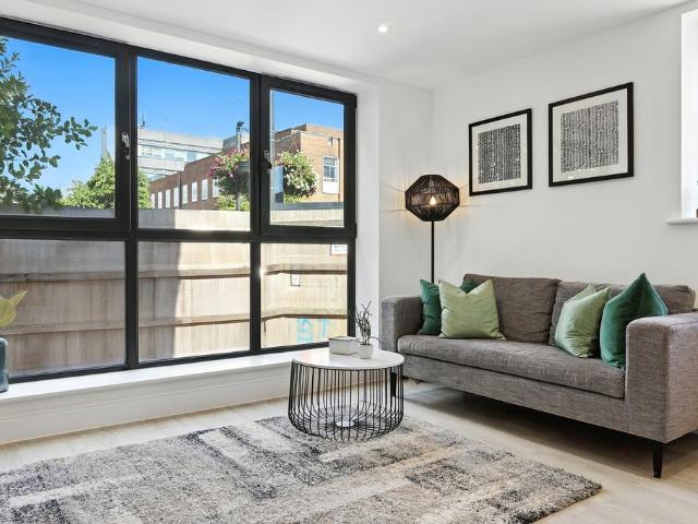 Flat for sale in Walton, Aylesbury