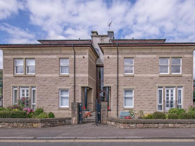 Flat for sale in Lower Mains, Dollar