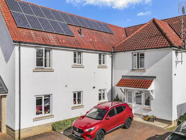 Flat for sale in Duckend Green, Braintree