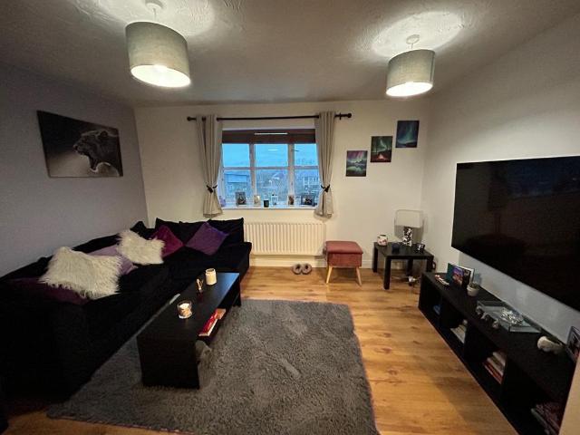 Flat for sale in Slough