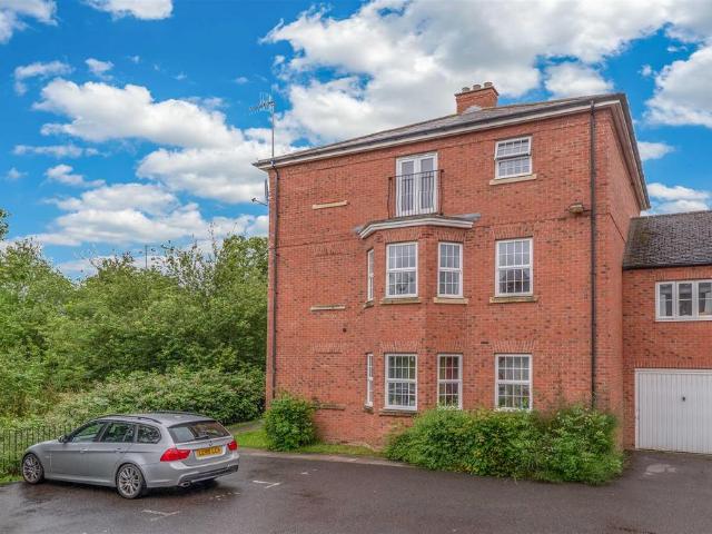 Flat for sale in Stratford-upon-Avon, Alderminster