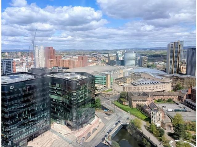 Flat for sale in City Centre, Salford