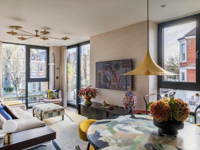 Flat for sale in London Borough of Ealing, Greater London