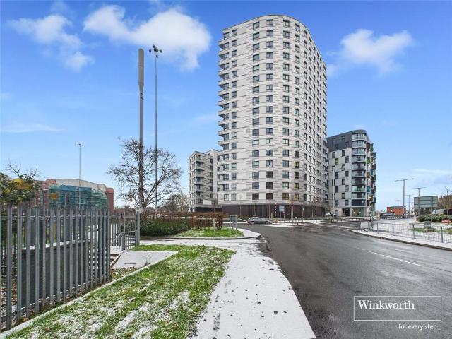 Flat for sale in Reading