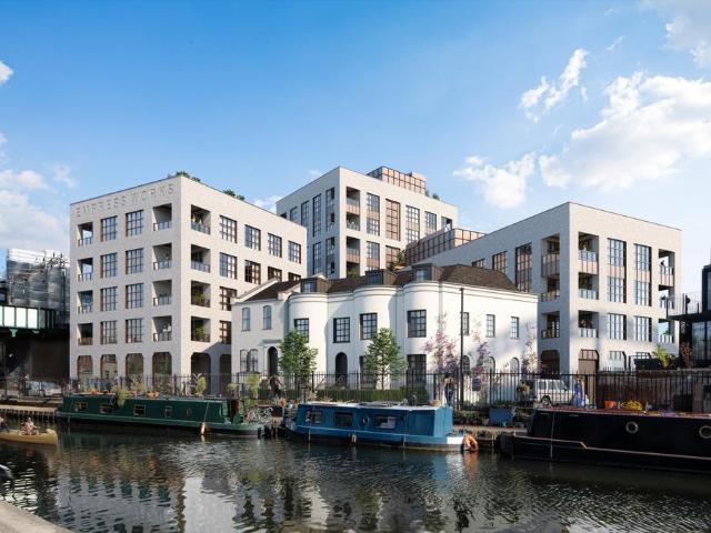 Flat for sale in Bethnal Green, Greater London