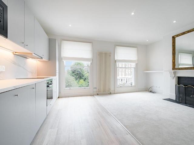 Flat for sale in Kensal Town, Maida Vale