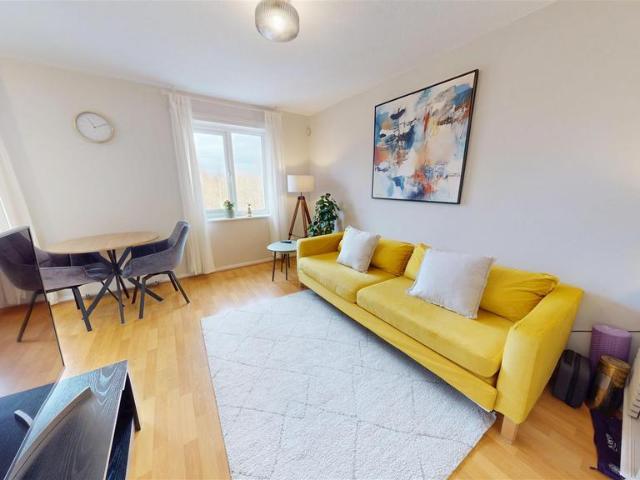 Flat for sale in Blackfriars, Salford