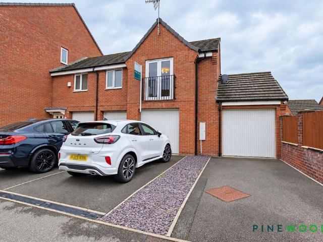 Flat for sale in Danesmoor, North East Derbyshire