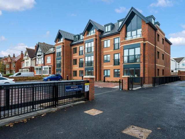 Flat for sale in St Annes, Lytham