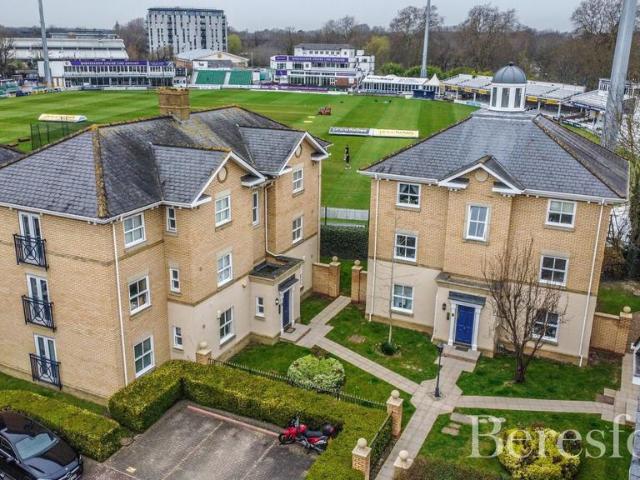 Flat for sale in Moulsham, Chelmsford