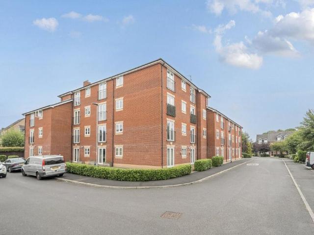 Flat for sale in Georgia, Greater Manchester