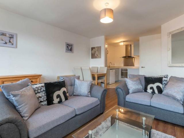 Flat for sale in Hurst, Greenheys