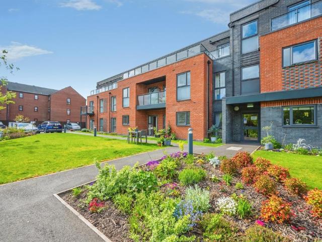 Flat for sale in Stowe, Lichfield