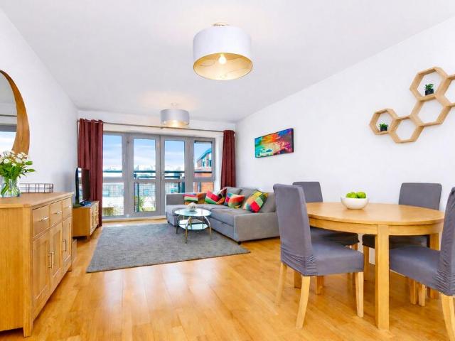 Flat for sale in Kingsdown, Feckenham
