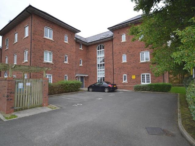 Flat for sale in Prestolee, Lee Bank