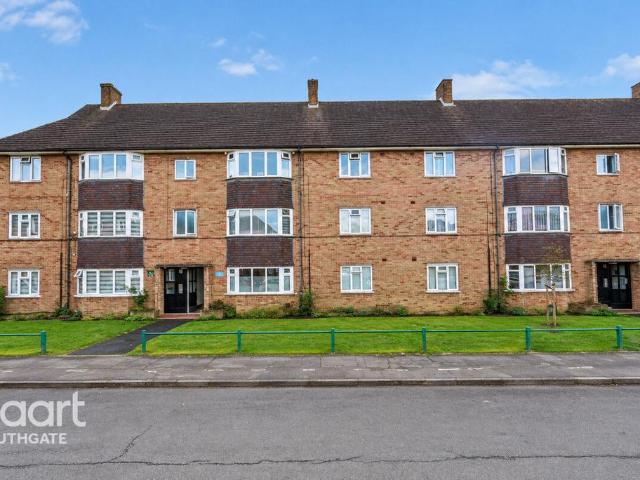 Flat for sale in Carterhatch, Greater London