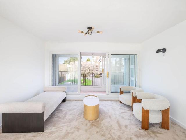 Flat for sale in Cowgate, Kenton