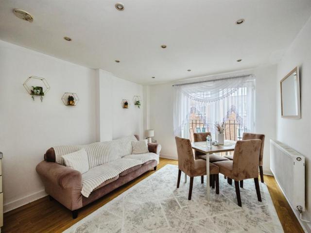 Flat for sale in Southsea, City Of Portsmouth