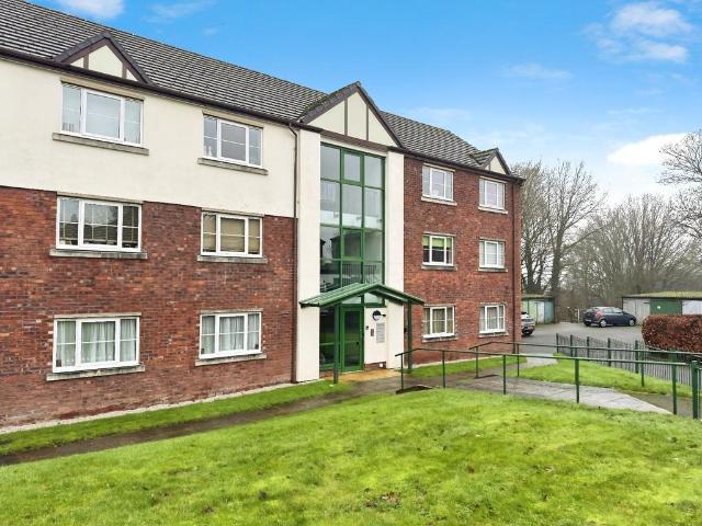 Flat for sale in Sandbach
