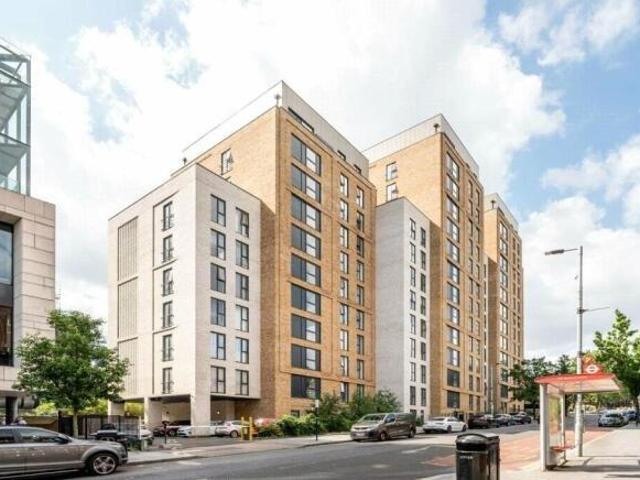 Flat for sale in Greater London