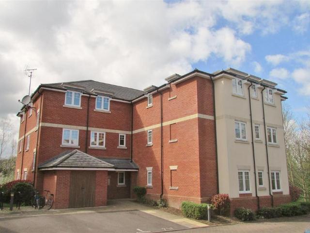 Flat for sale in Dromore, Oxfordshire