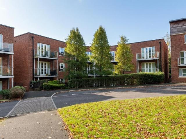 Flat for sale in Watergate, Devon