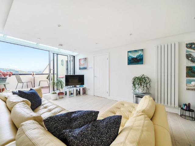 Flat for sale in Falmouth, Cornwall