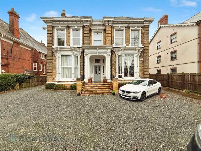 Flat for sale in Hull, City Of Kingston Upon Hull